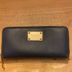 Michael Kors slim zippy wallet